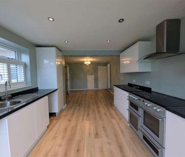 Rede Court Road, Strood, ME2 - Photo 5