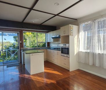 Renovated 3-Bedroom Standalone Home + Sunroom - Photo 6