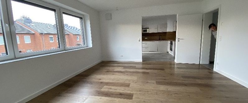 Neuss-Nord, 4 Zimmer Wohnung – komplett saniert, energetisch A+, kurzfristig beziehbar! - Foto 1