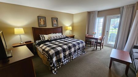 For Lease - 90 Highlands Drive Unit# 2074/75, Oro-Medonte, Ontario - Photo 4