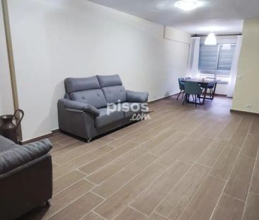 Piso en alquiler en Centro - Photo 2