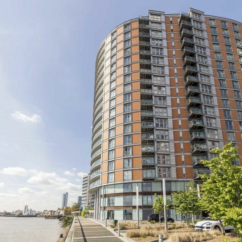Fairmont Avenue, E14, London - Photo 1