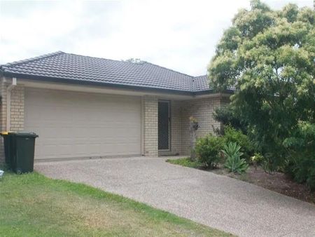 Spacious Family Home in a Quiet Pocket - Photo 5