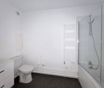 Rental Apartment Paris 11th - Photo 3