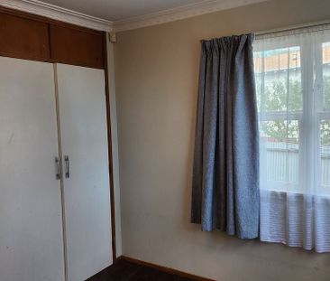 Charming 2BR Unit in Papakura - Photo 2