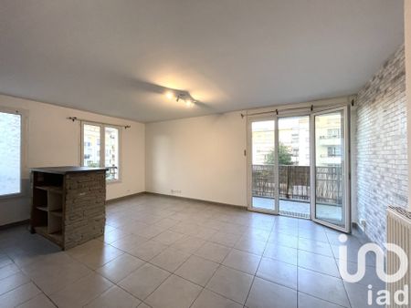 Appartement 4 pièces de 70 m² à Corbeil-Essonnes (91100) - Photo 3