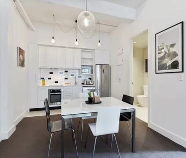 Living With Style - Photo 4
