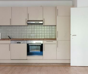 Innere Neustadt - 2-Zimmer-Wohnung mit Einbauküche und TG-Stellplatz - Photo 5