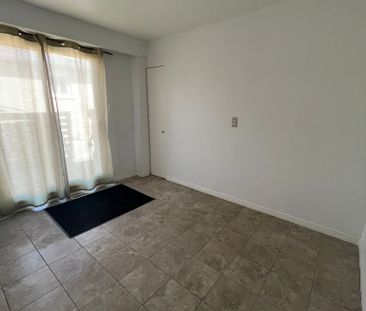 For Lease - 24 Sylvia Street Unit# Front Unit, Barrie, Ontario - Photo 1