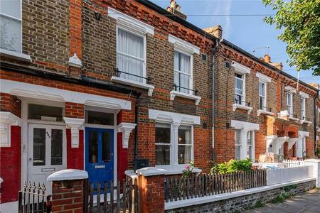 Ground Floor Flat, Third Avenue, London, W10 - Photo 2
