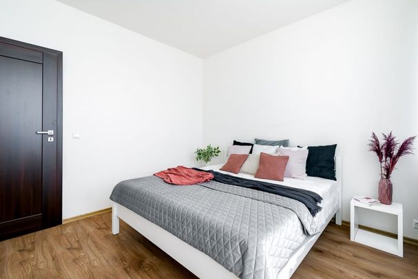 Mieszkanie do wynajęcia 3 pokoje Eliasza Radzikowskiego, Kraków 70 m² - Zdjęcie 1