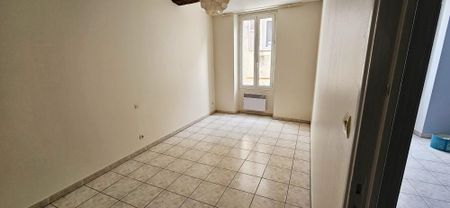 Location Appartement 3 pièces 48m² GONFARON 83590 - Photo 2