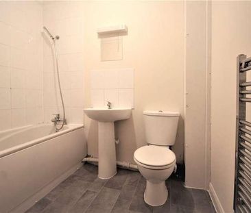 Wrotham Road, Gravesend, DA11 - Photo 4