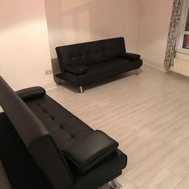 5 bedroom flat to rent - Photo 1