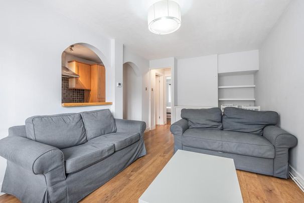 Hogarth Crescent, Colliers Wood SW19 - Photo 1