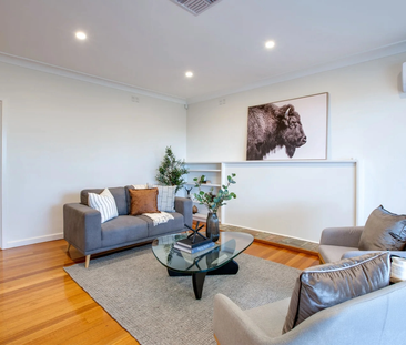 709 Yambla Avenue, Albury NSW 2640 - House For Rent | Domain - Photo 2