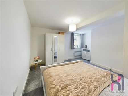 2 bedroom flat to rent - Photo 5