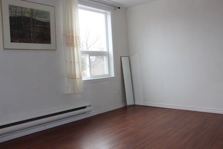 For Lease - 1483 Eglinton Avenue Unit# Apt 2, Toronto, Ontario - Photo 4