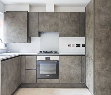 1 bed Flat for rent - Photo 5