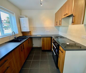 Woodend, Kingswood - Photo 5