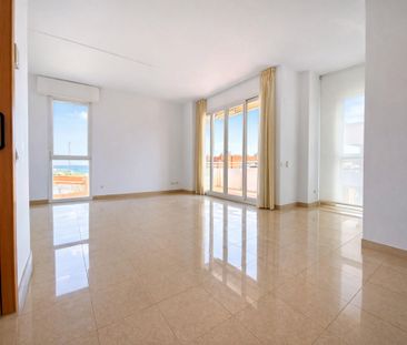Ático con terraza de 80 m² y vistas al mar a 300 m de la playa de M... - Foto 6