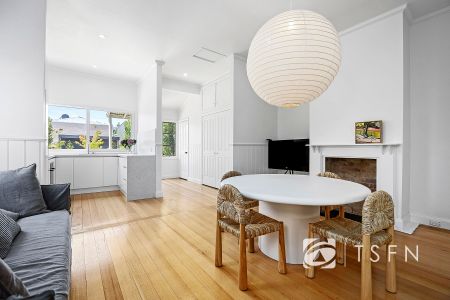 Renovated 2 Bedroom Home! - Photo 4