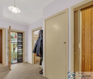 15 Barbara Avenue, Dandenong North - Photo 3