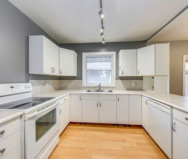 For Lease - 5188 Maple Street, Niagara Falls, Ontario - Photo 1