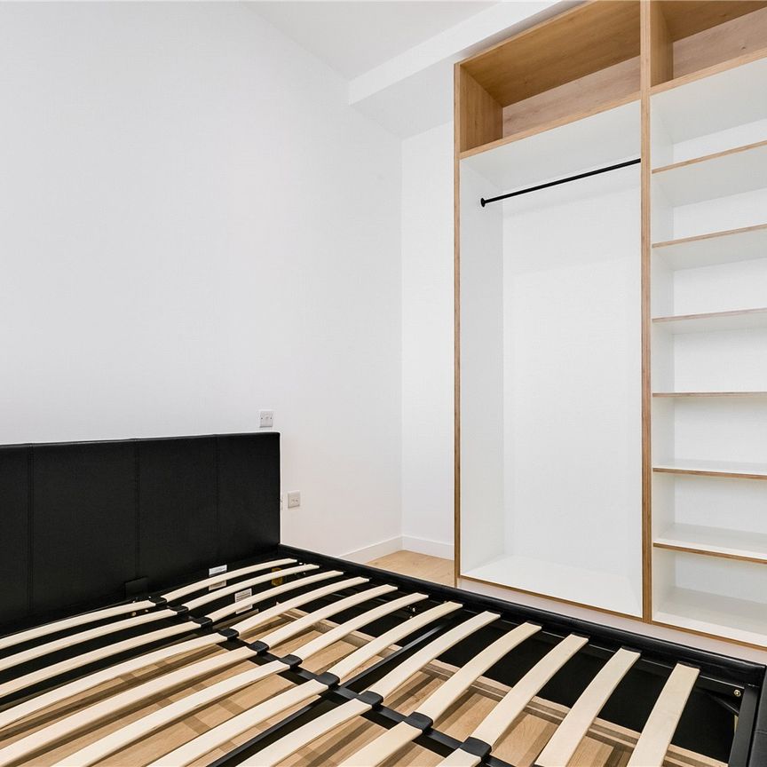Apt Parkview, Brentford, TW8, London - Photo 1