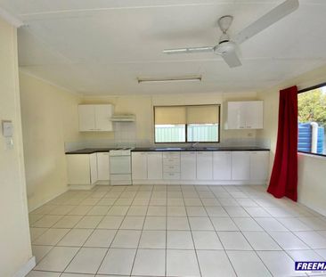 Unit in complex of 3 - Photo 4