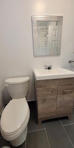 Rosemont/Petite-Patrie - 3 1/2 Rez-de-chaussée Duplex- Chambre fermée - Photo 3