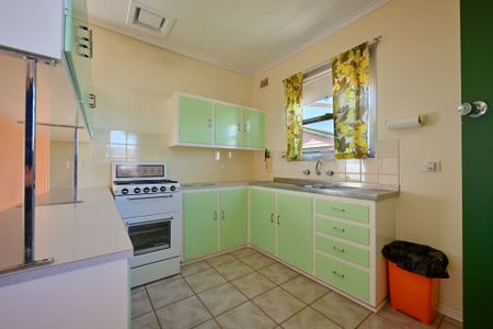 3 BEDROOM HOME WITH SHED - Photo 5