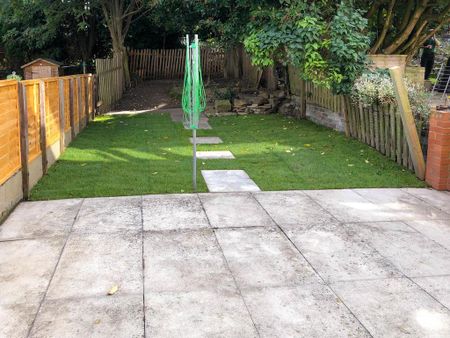 3 bedroom terraced house to rent - Photo 4