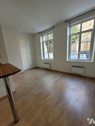 STUDIO A PROXIMITE DE LA CATHEDRALE ET DE LA GARE - Photo 1