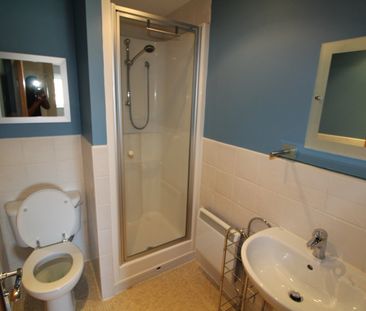 2 Bed Flat, Royal Plaza, S1 - Photo 1