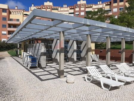 3 room luxury Flat for rent in Cascais e Estoril, Portugal - Photo 2