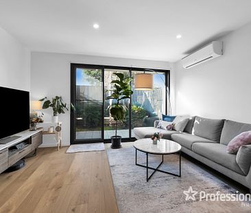 2/3 Adelaide Street, Mckinnon VIC 3204 - Photo 1