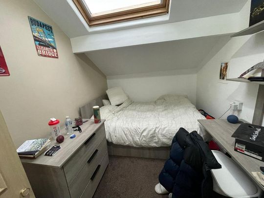 4 bedroom house to rent - Photo 1