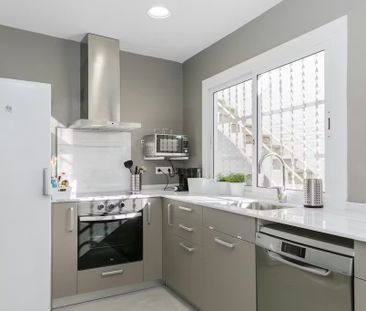 Carrer de Jaume Casanovas, El Prat de Llobregat, Catalonia 08820 - Photo 5