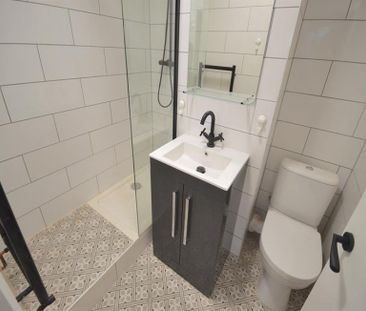 2 Bedroom Apartment To Let - Photo 6