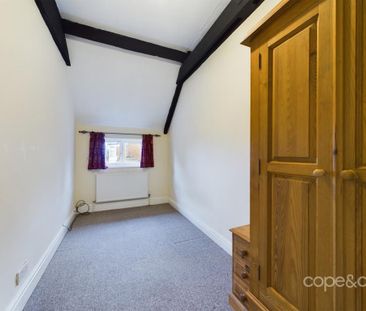 3 bedroom mews to rent - Photo 6