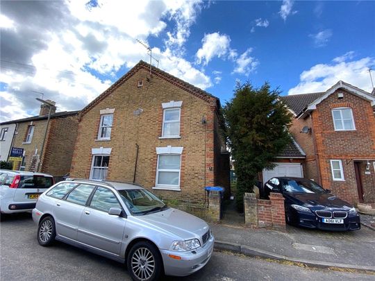 Kings Road, Egham, Surrey, UK, TW20 9BN - Photo 1