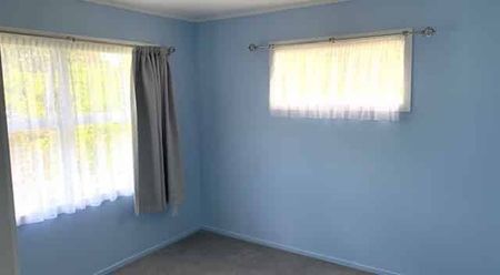 Spacious warm 3 Bedroom - Photo 5