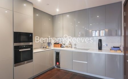 2 Bedroom flat to rent in Charles Clowes Walk, Nine Elms, SW11 - Photo 5