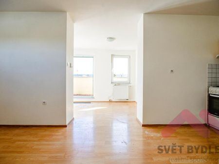 Pronájem bytu 2+kk 40 m2 - Фото 3