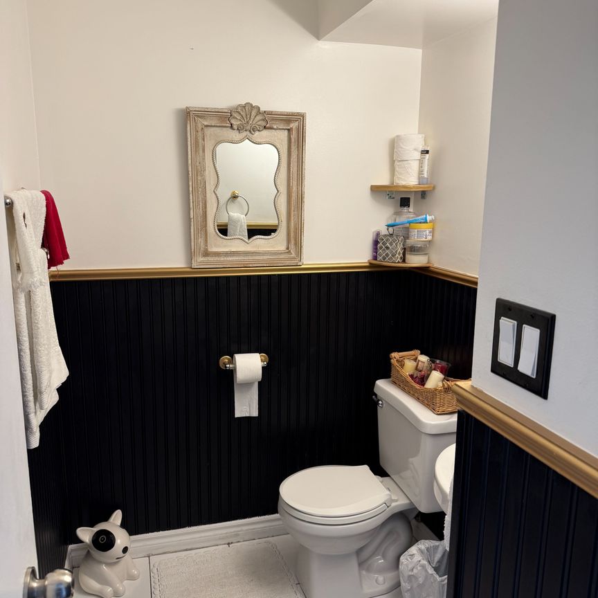 For Lease - 2170 Bromsgrove Road Unit# 132, Mississauga, Ontario - Photo 1