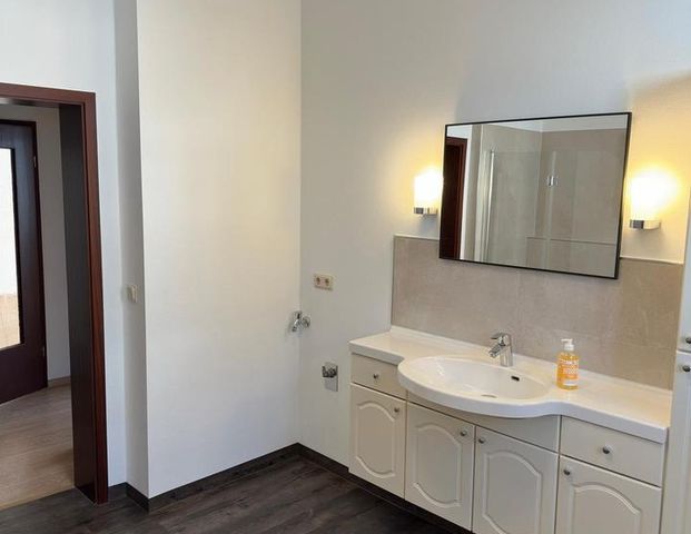 helle neu sanierte 2 Raumwohnung in Bernburg zentrumsnah - Foto 1