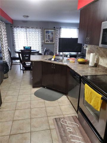 For Lease - 5 Aldonschool Crescent Unit# Bsmt, Ajax, Ontario - Photo 4