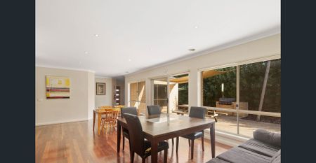 ROOM FOR RENT – Room for rent in 12 Bedroom Rooming House in Highton, 5mins from Deakin Uni! - Photo 3