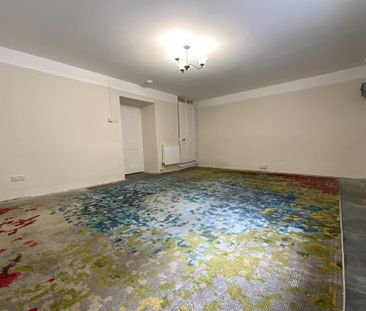 3 bedroom end of terrace house to rent - Photo 4